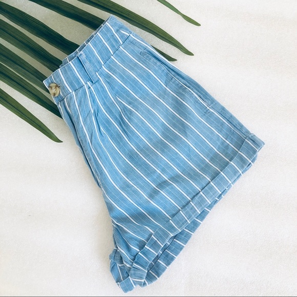 Forever 21  Blue Striped Denim Shorts Size XS - Picture 3 of 7